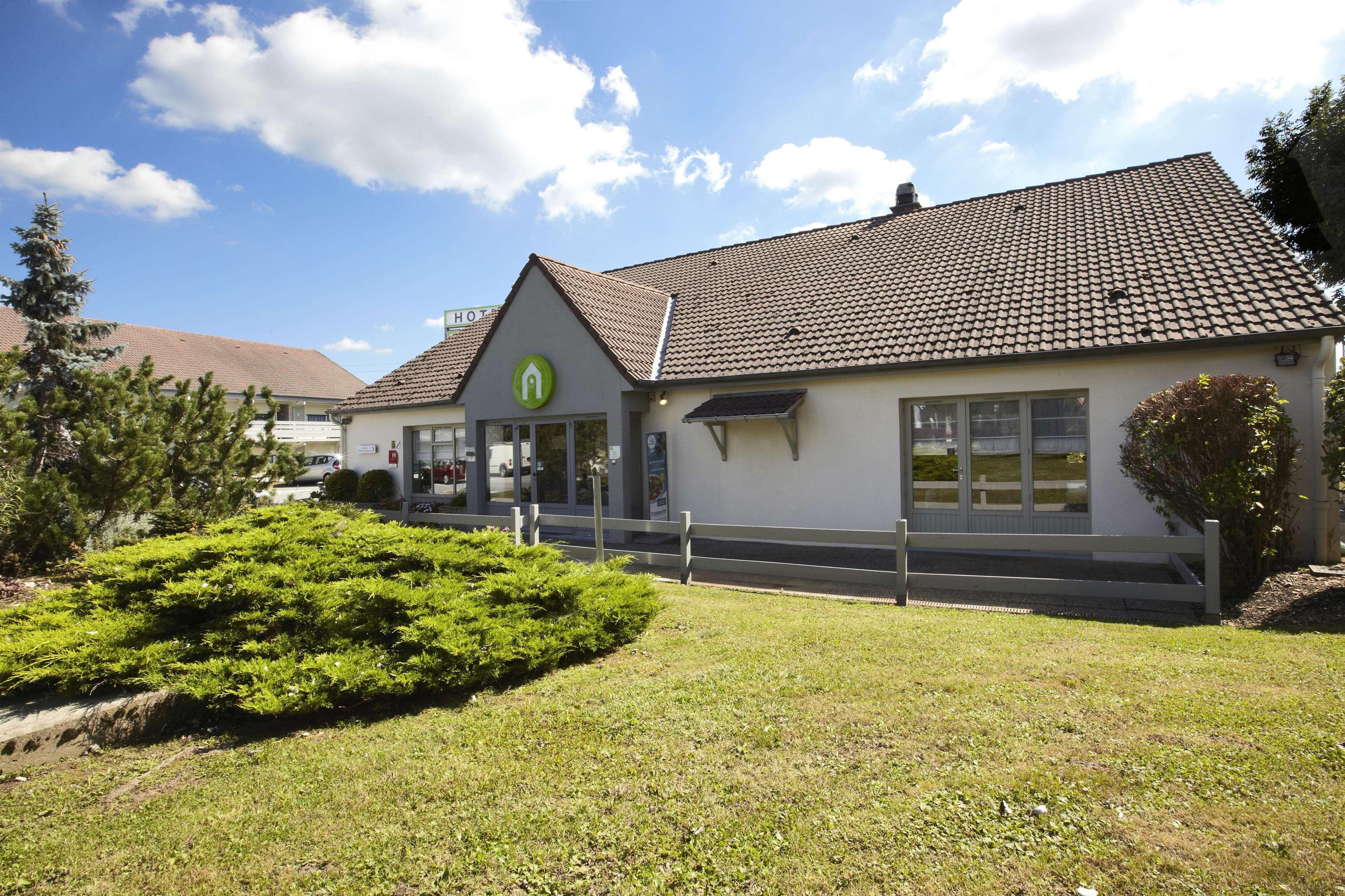 Hotel Campanile Montbéliard - Sochaux Extérieur photo